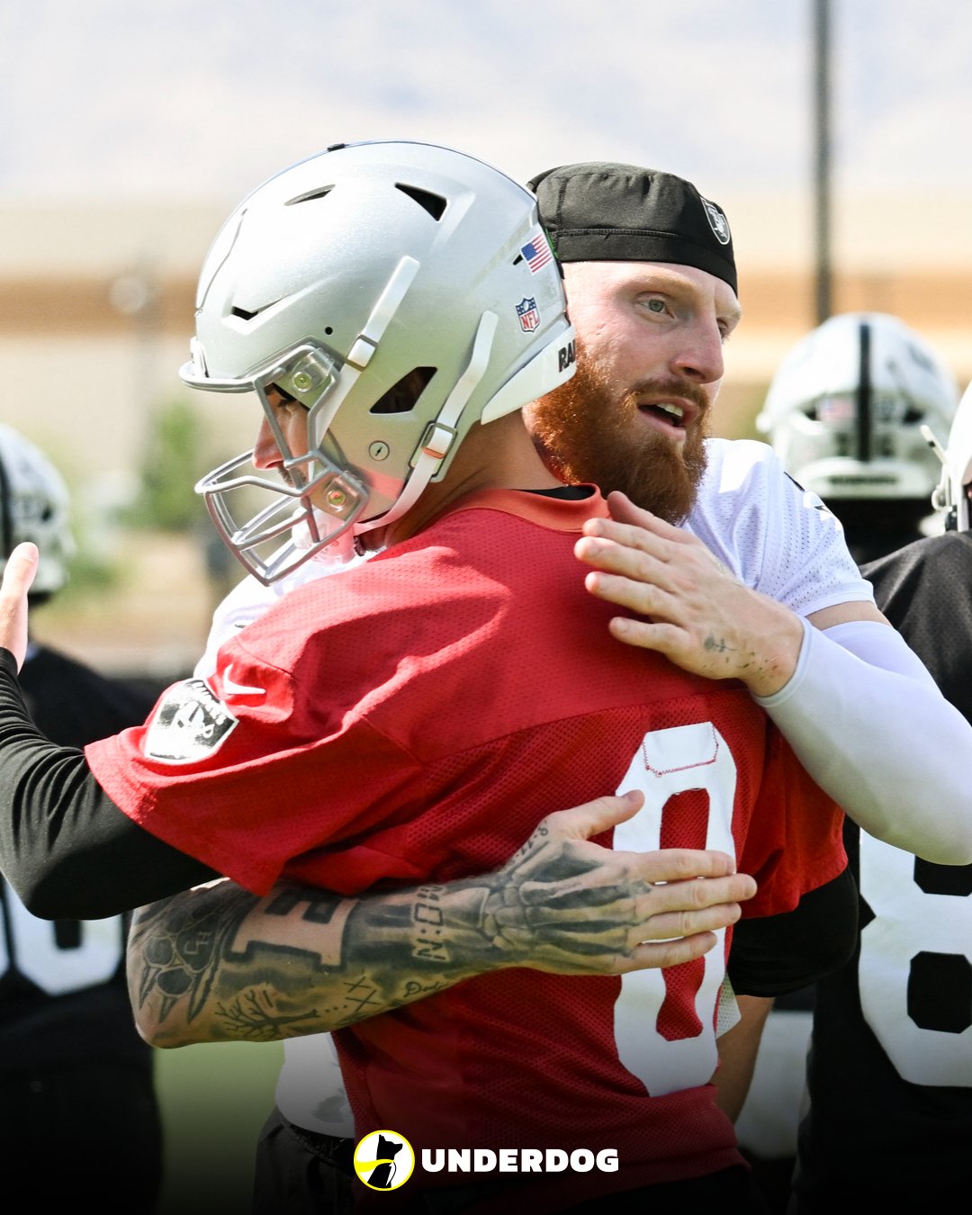Raiders punem Cousins e Crosby após briga em treino