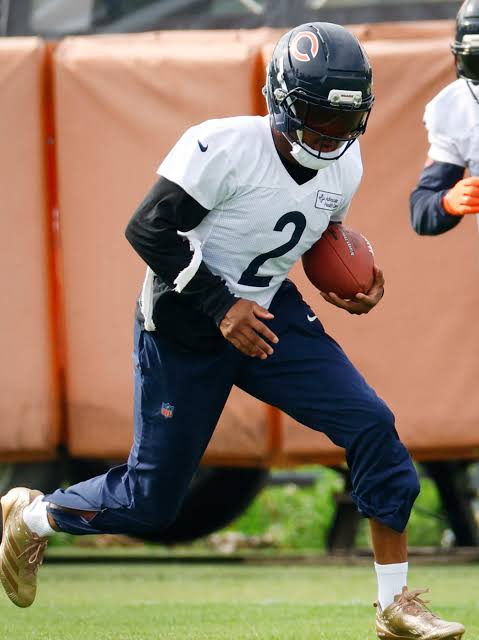 Coby Bryant se emociona após lesão, mas Bears recebem alívio com diagnóstico
